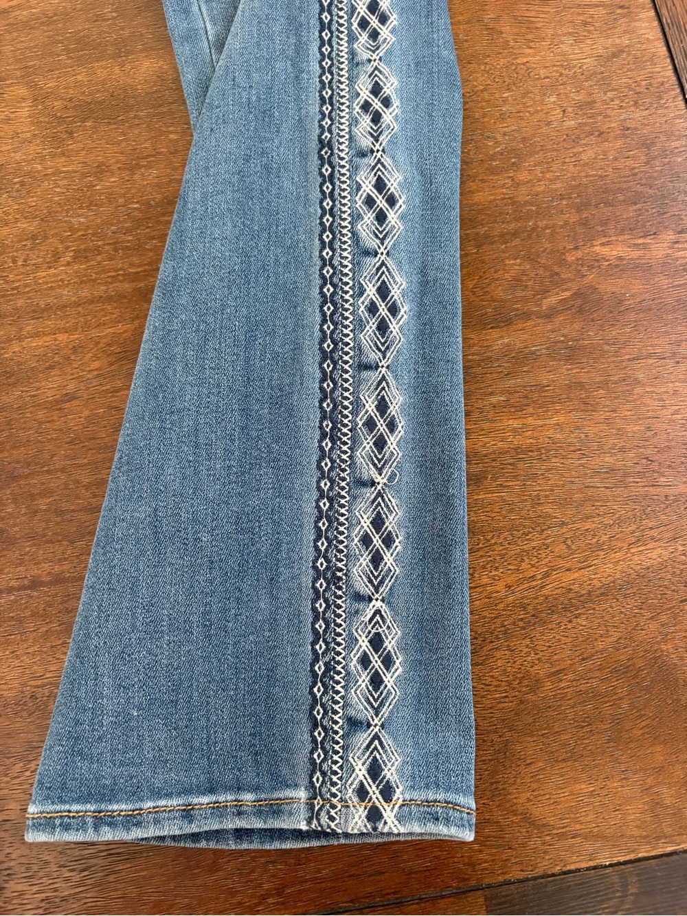 Driftwood Audrey Embroidered Aztec Boho Straight Jeans 30x31 (31x 30) Mid Rise - Picture 3 of 15